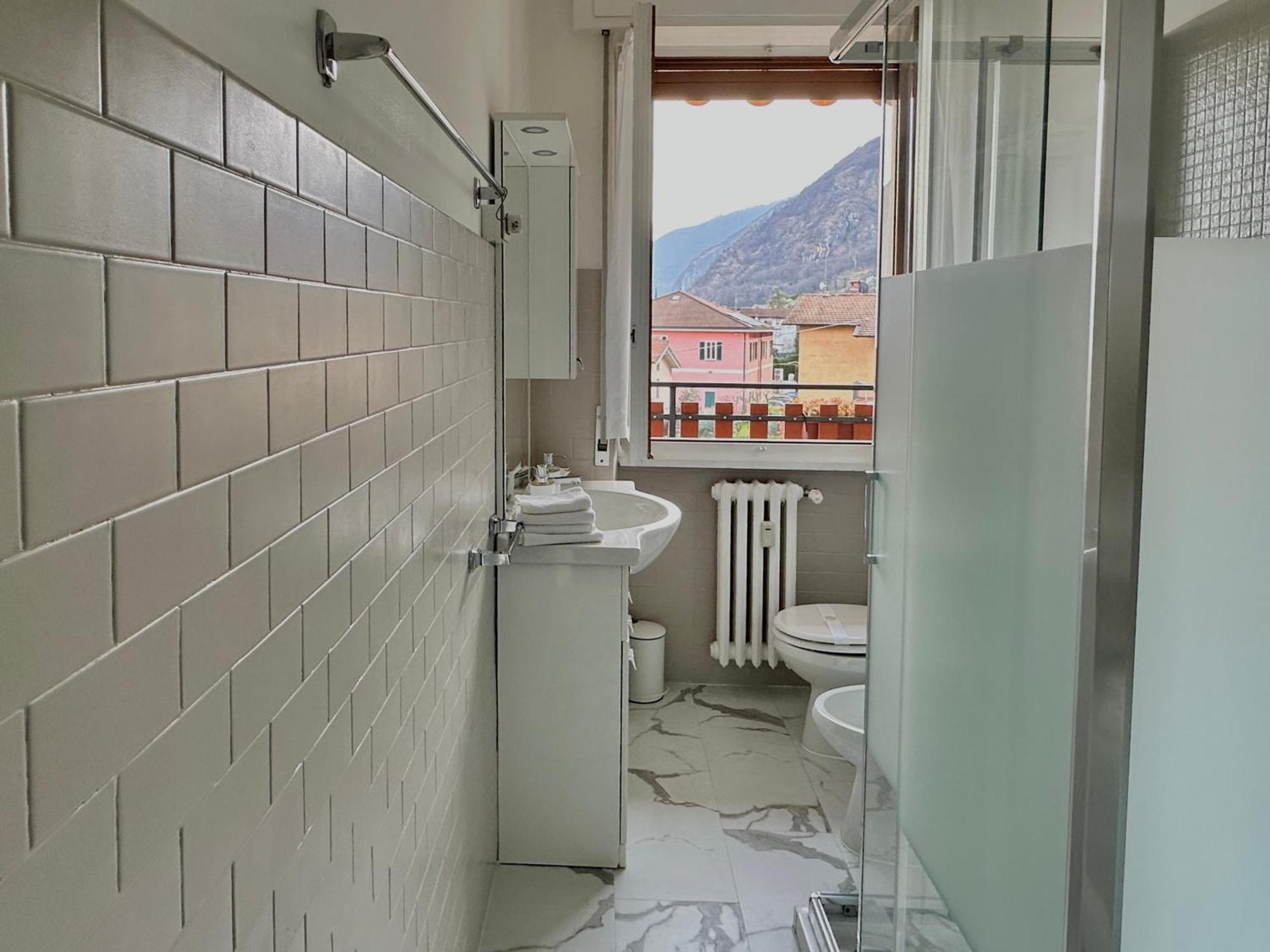 Lake View Apartment - Parking Included Oliveto Lario Экстерьер фото